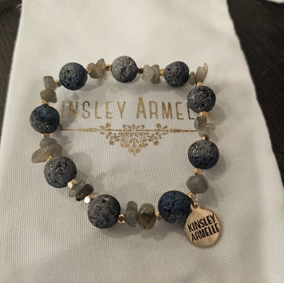 Kinsley Armelle Mariana Bracelet. - Picture 3 of 4